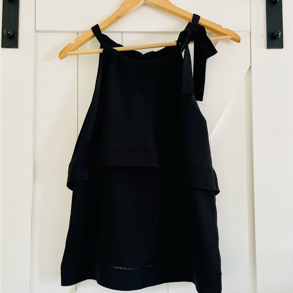 Trina Turk Two Piece Dressy Short‎ Set in Black - Picture 3 of 7